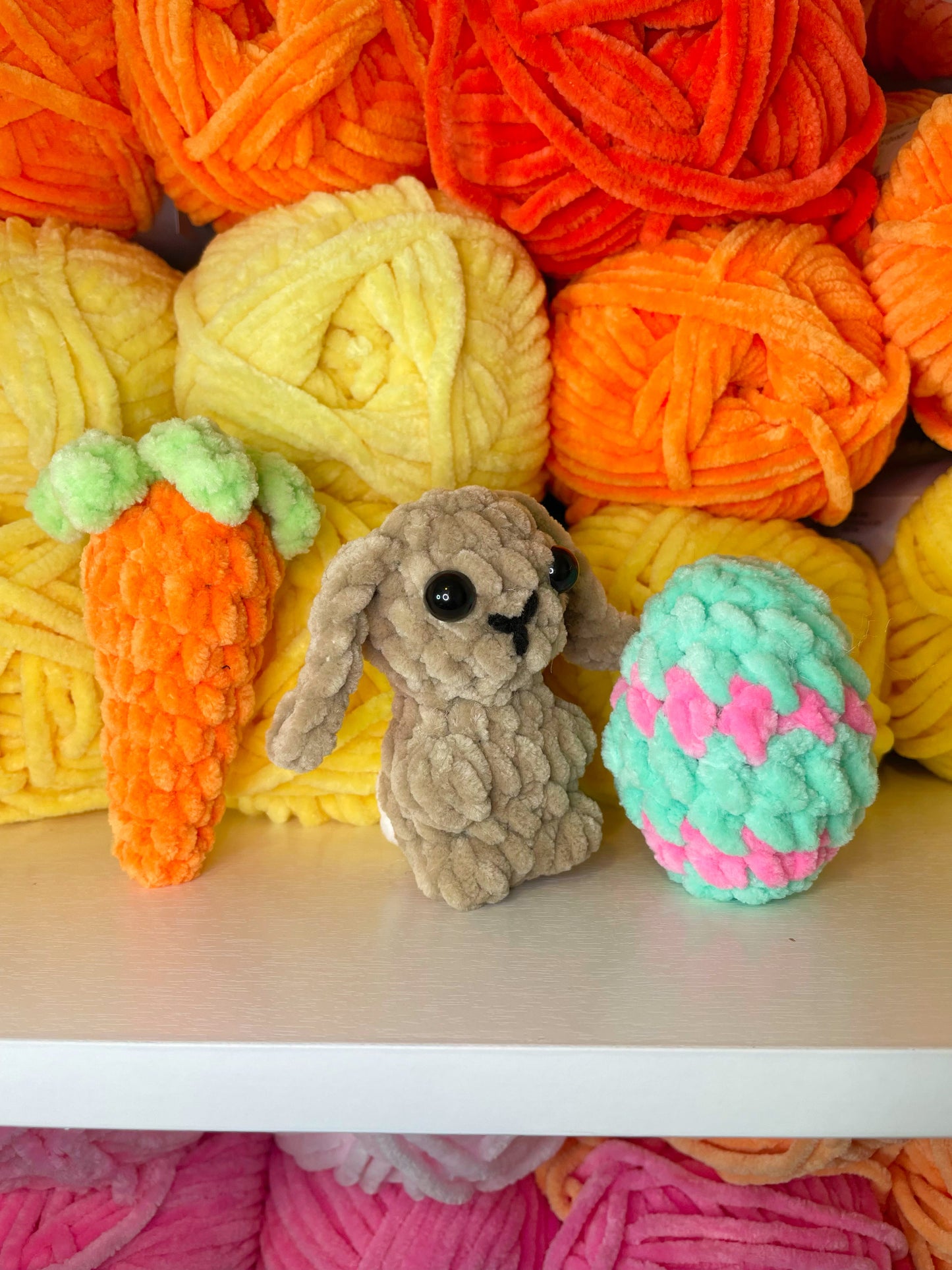 Mama Bunny + Easter Minis Crochet Pattern