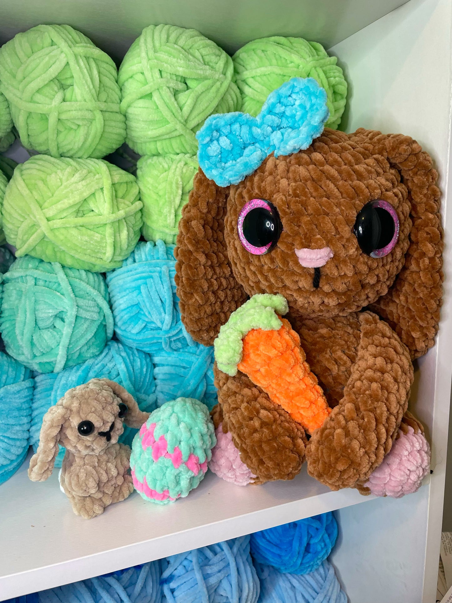 Mama Bunny + Easter Minis Crochet Pattern