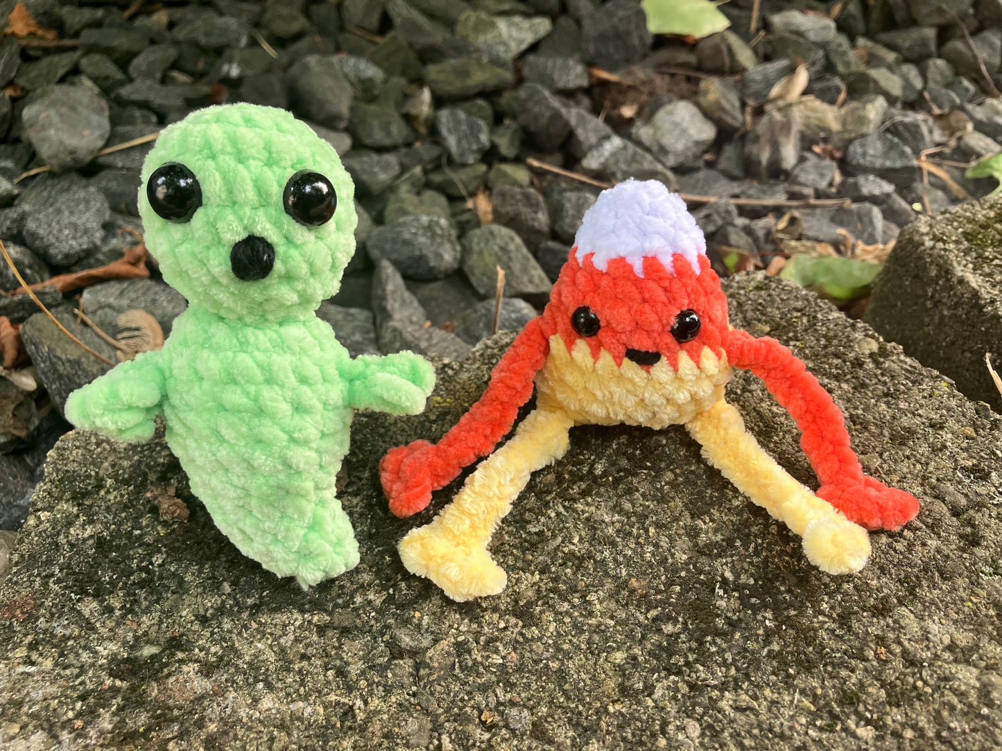 No Sew Spooky Duo - Candy Corn & Ghost Crochet Patterns